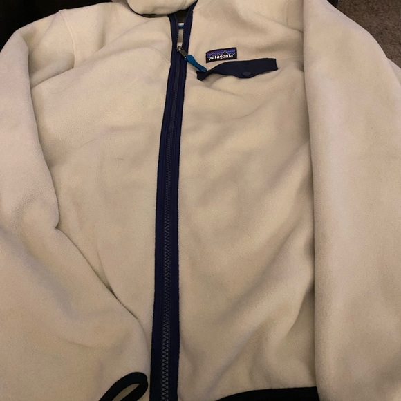 Patagonia Jackets & Blazers - NWOT Patagonia Synchilla L cream